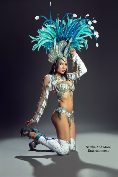 Samba Dancers by Samba And More Entertainment