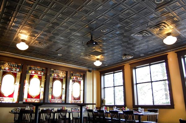 Gold Nugget Tavern & Grille