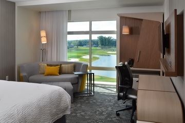 Courtyard Youngstown Canfield