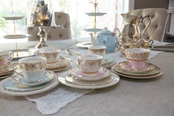 Pretty Posh Parteas