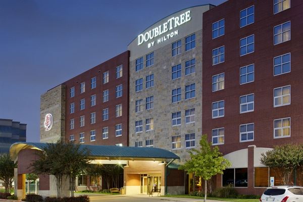 DoubleTree by Hilton Dallas-Farmers Branch