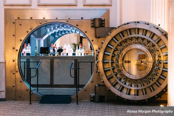 The Treasury on the Plaza