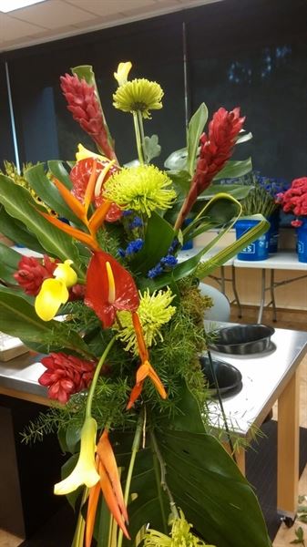 Blooms & Petals Fresh Flowers & Event Concepts