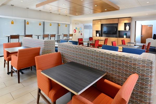 Holiday Inn Express & Suites Research Triangle Park