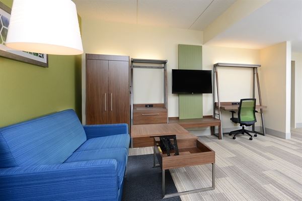 Holiday Inn Express & Suites Research Triangle Park