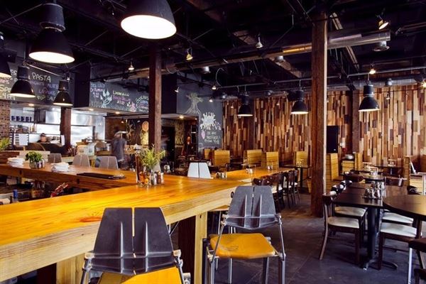 Max's Coal Oven Pizzeria