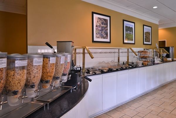 Best Western Leesburg Hotel & Conference Center