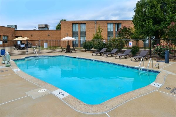 Best Western Leesburg Hotel & Conference Center
