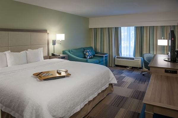 Hampton Inn & Suites New Orleans - Elmwood/Clearview Park