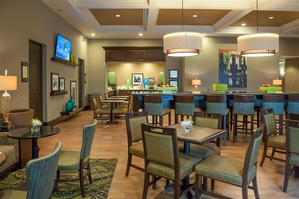 Hampton Inn & Suites New Orleans - Elmwood/Clearview Park