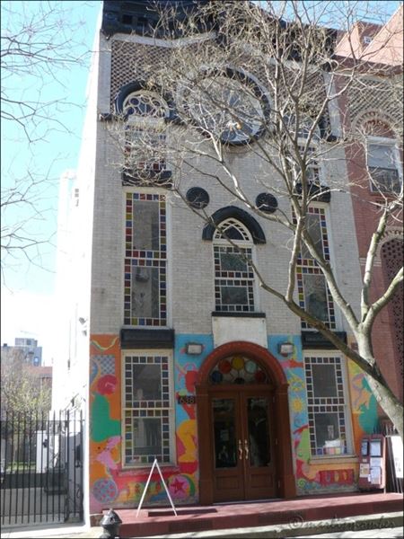 Sixth Street Community Center