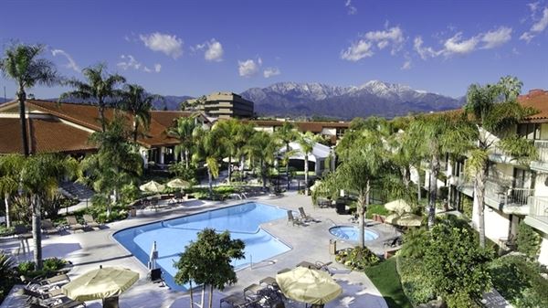 DoubleTree by Hilton Hotel Ontario Airport