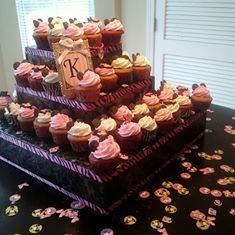 Tracey's Cupcake Bouquets & Displays