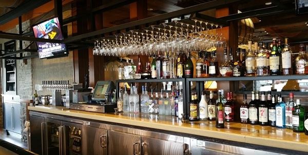 Cooper's Hawk Winery & Restaurants