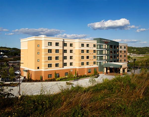 Courtyard Pittsburgh Washington/Meadow Lands