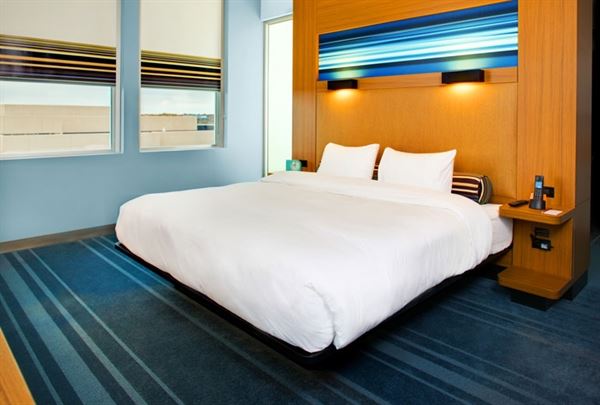 Aloft Leawood-Overland Park