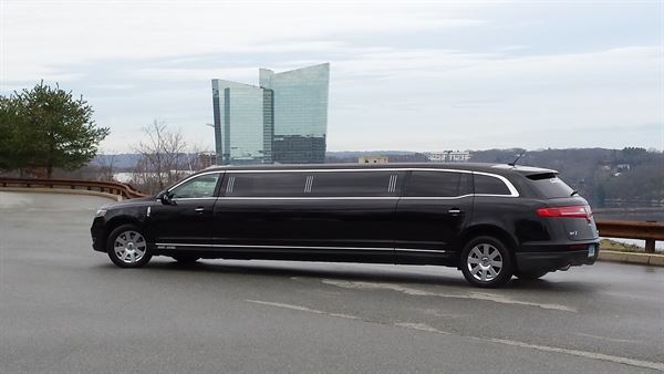 Lindsey Limousine