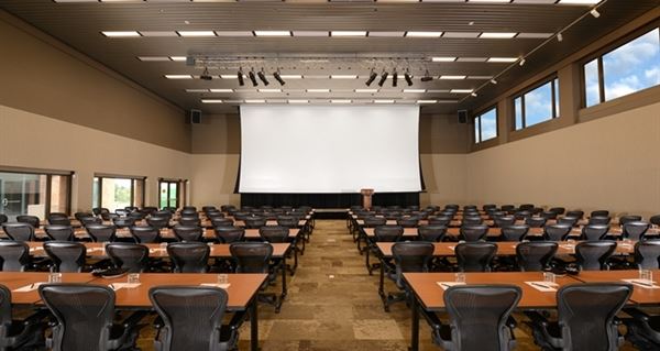 The Inverness Denver a Hilton Golf & Spa Resort