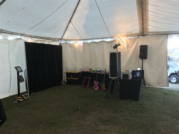 Mac The Camera Guy Photo Booths