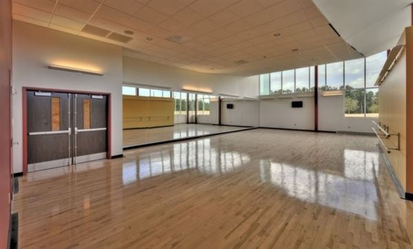 Riverdale Centre for the Arts, Business & Leisure Services