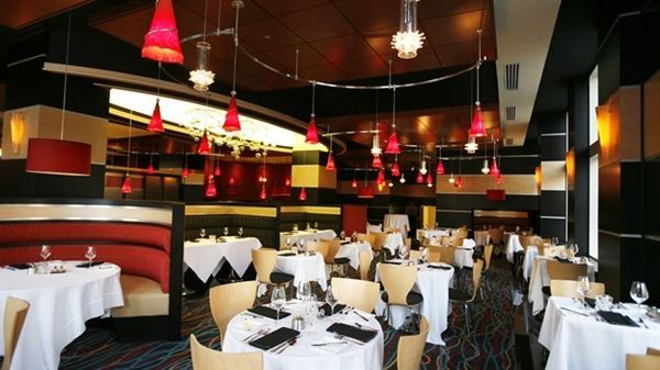 DoubleTree Suites By Hilton Hotel Detroit Downtown - Fort Shelby