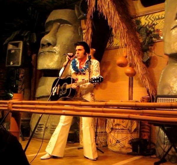 A Tribute To Elvis