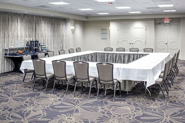 DoubleTree by Hilton Madison Downtown