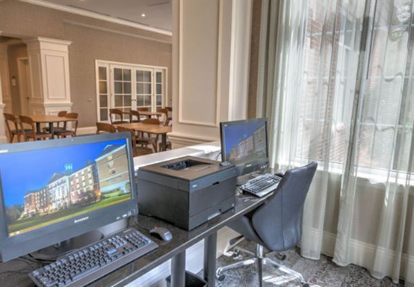 Courtyard Chapel Hill