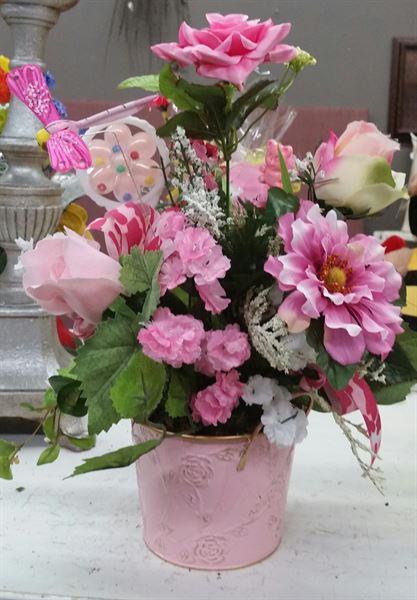 Busy Bees FLorist  Crafts and more LLC