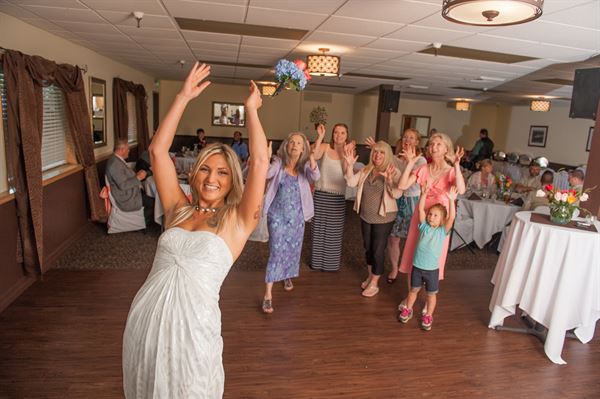 Rivershore Bar & Grill