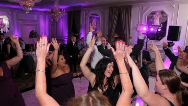 SOUNDBAR Entertainment