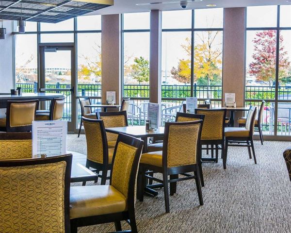 Cambria hotel & suites Madison