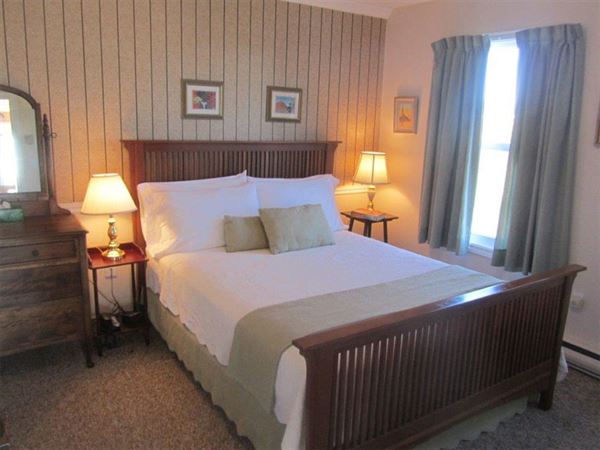 The Birches House Keeping Cottages