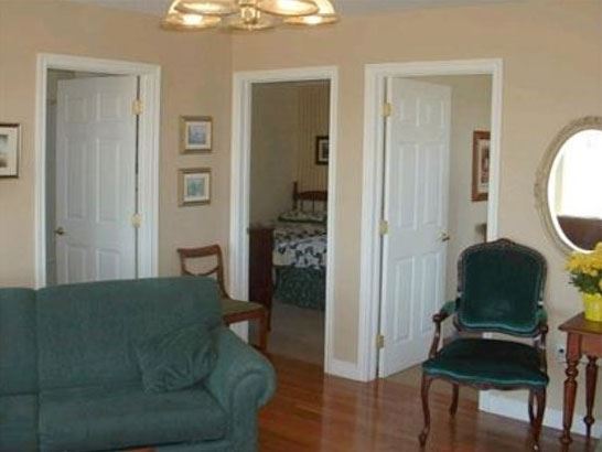 The Birches House Keeping Cottages