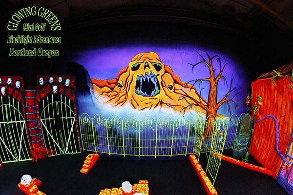 Glowing Greens Blacklight Miniature Golf - Island Adventures