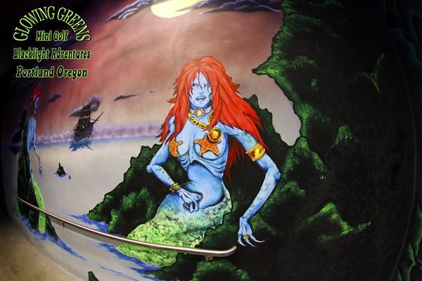 Glowing Greens Blacklight Miniature Golf - Island Adventures