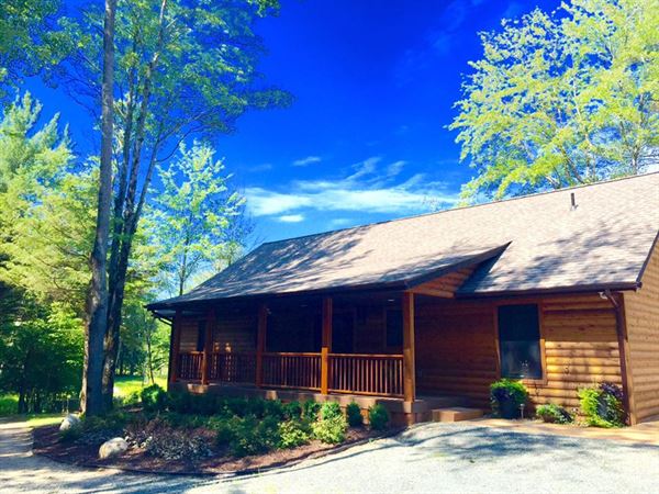 Meemo's Farm and Retreat