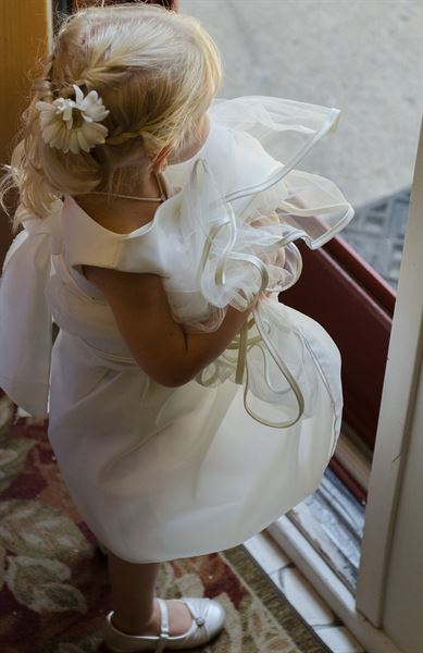 Bespoke Ceremonies - Elizabeth Wiggins