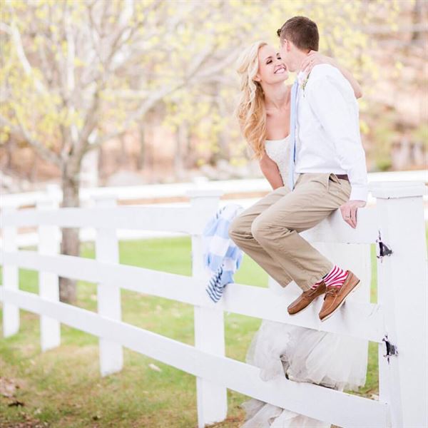 Bear Mountain Inn & Wedding Barn