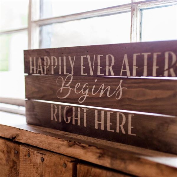 Bear Mountain Inn & Wedding Barn