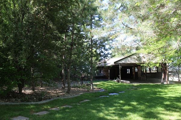 Wild Rose Manor Wedding & Event Center