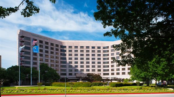 DoubleTree by Hilton Tulsa - Warren Place