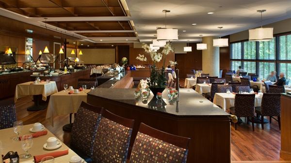 DoubleTree by Hilton Tulsa - Warren Place