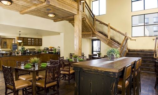 Homewood Suites by Hilton