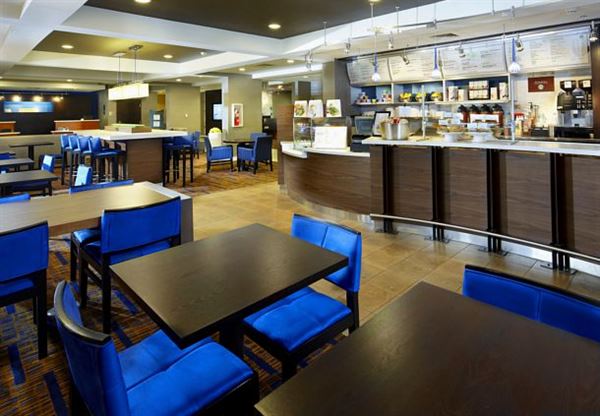 Courtyard Columbus Airport