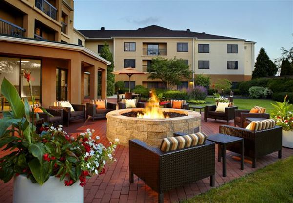 Courtyard Columbus Airport