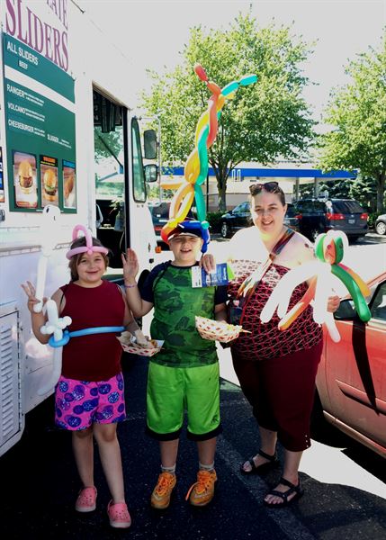 Eileen Newman, Balloon Twister