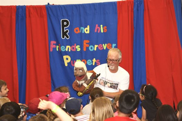 Friends Forever Puppets