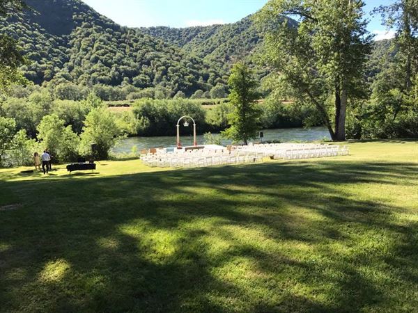 The Tea Pot On Wheels