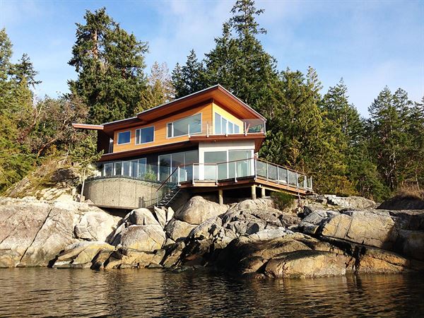 Pointhouse Suites on Sargeant Bay